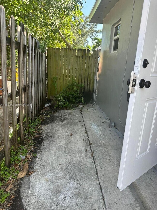 Foto del edificio - 226 SW 11th St