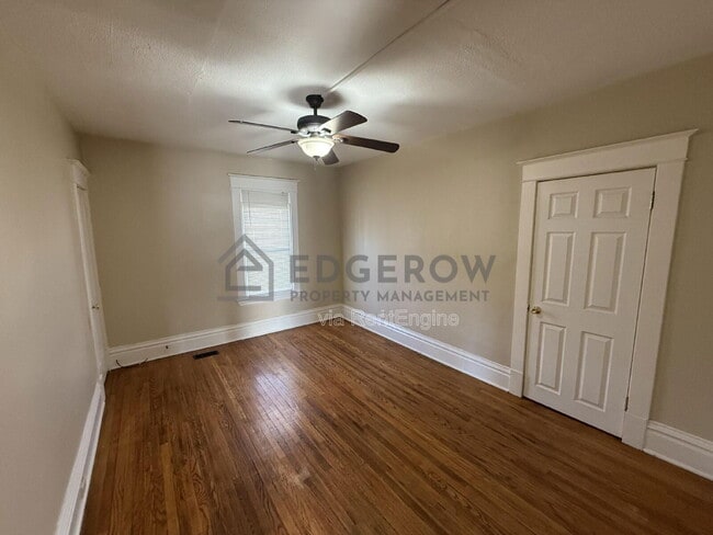 Foto del edificio - 742 Mc Reynolds Ave NW