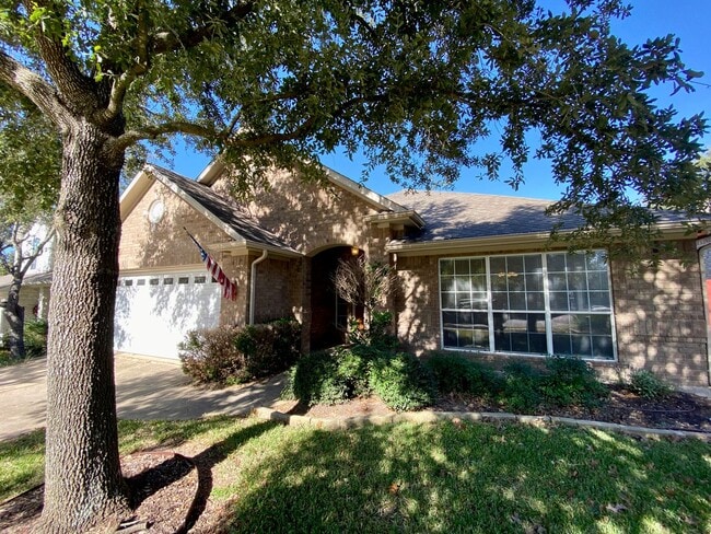 Building Photo - Spacious Charm: Discover your Dream Home i...