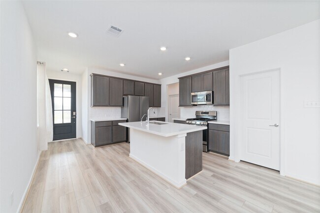 Foto del edificio - 7227 Cedar Hbr Ct
