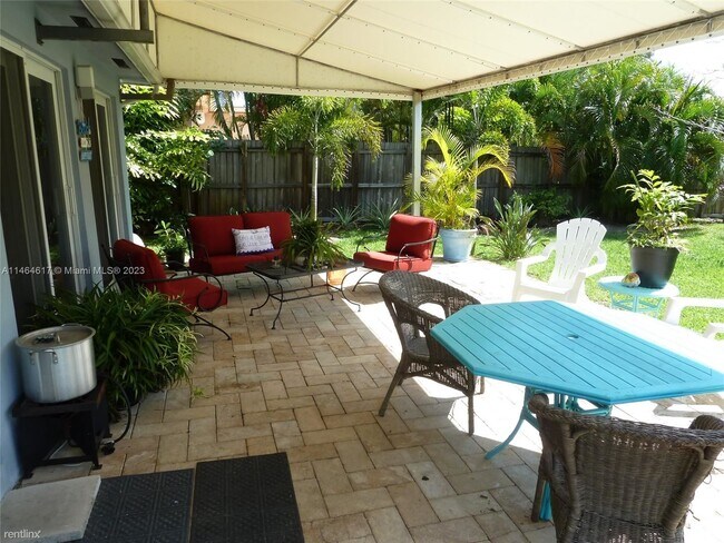 Foto del edificio - 3 br, 2 bath House - 624 NW 30th Ct