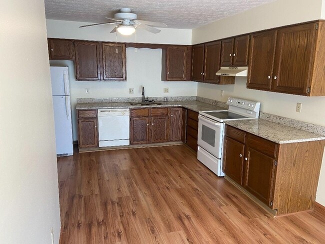 kitchen - 3277 Willington Dr