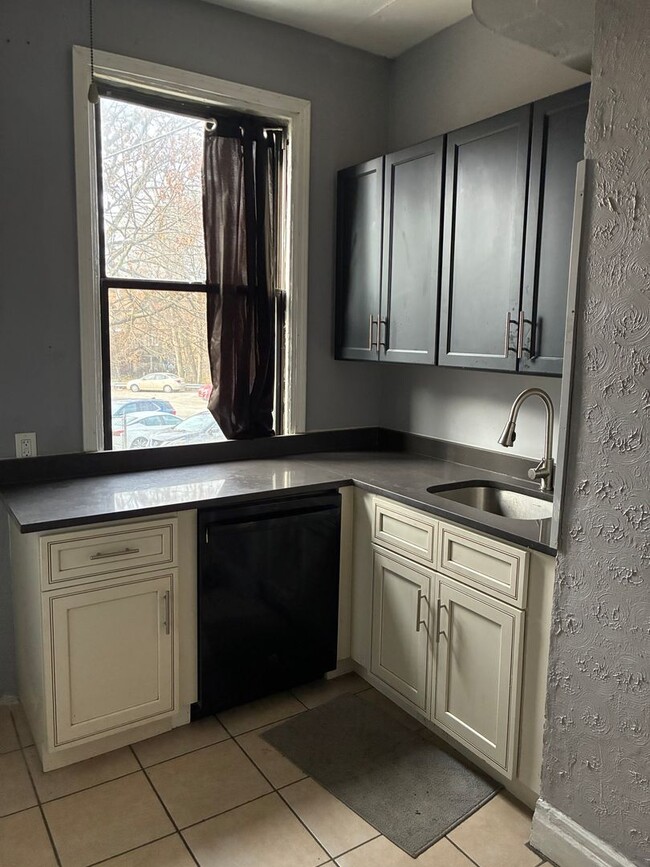 Building Photo - 3019 Ashlyn St