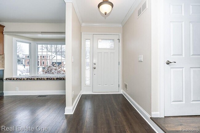 Foto del edificio - 732 Rutgers Rd