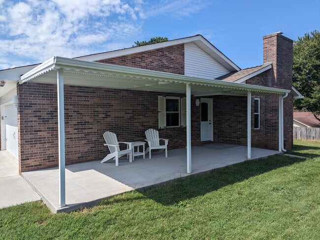 Photo - 1309 Carowinds Cir House