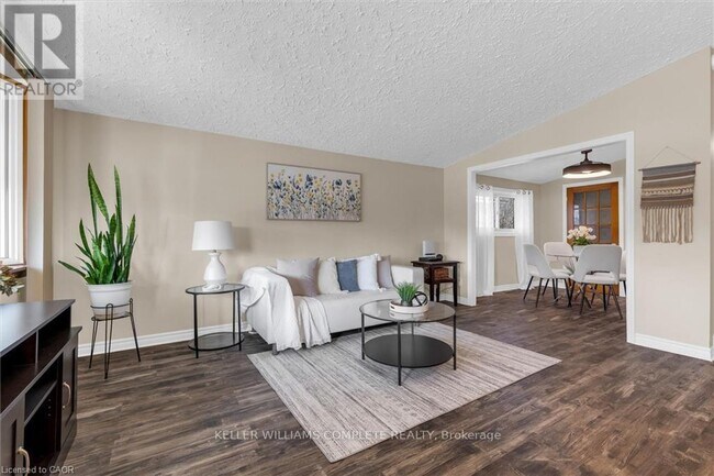 Building Photo - 77 Lawfield Dr