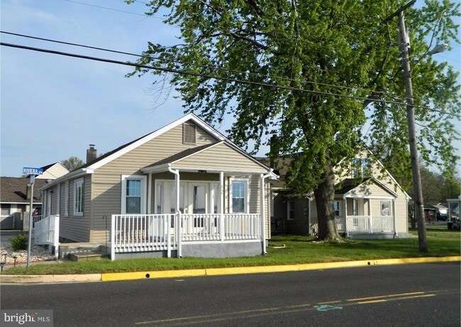 Building Photo - 62 Riviera Dr