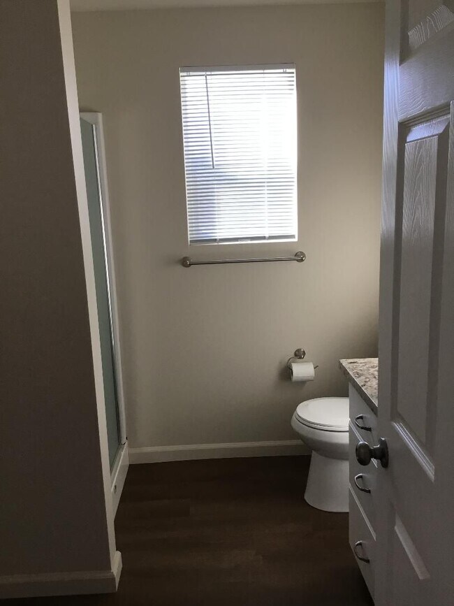 Foto del edificio - 3 Bedroom 2 Bath in Reedley California