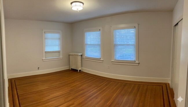 Foto del edificio - 51 Princeton Rd