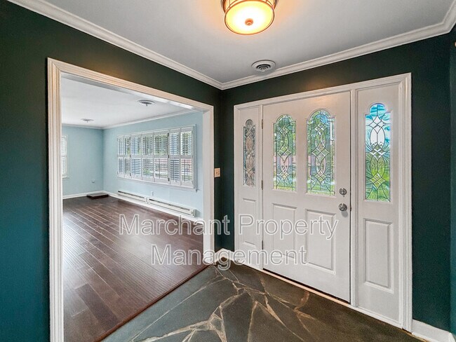 Foto del edificio - 809 Butler Springs Rd