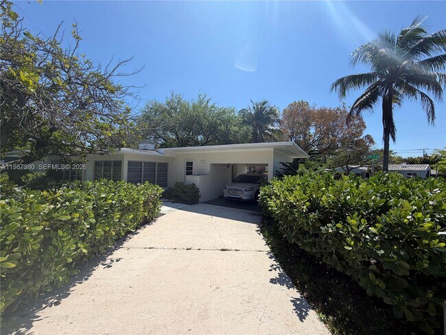 Foto del edificio - 311 SW 11th Ct