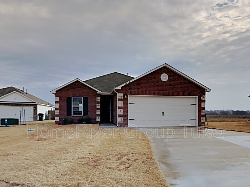 14327 N 73rd E Ave, Collinsville, OK 74021 House Rental in