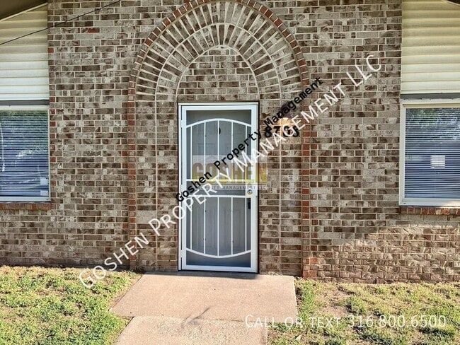 Building Photo - 8708 W University St
