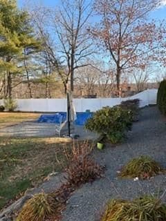 Building Photo - 22 Laurel Ln