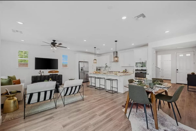 Building Photo - Move-In Special: Enjoy Reduced Annualized ...