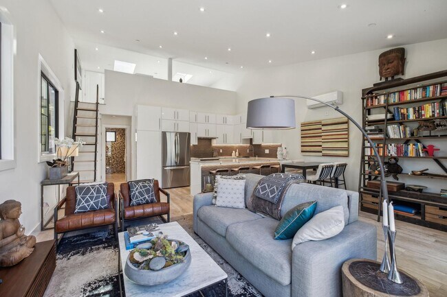Foto del edificio - Luxury New Construction in Downtown North ...