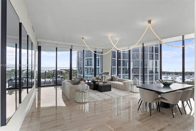 Foto del edificio - 2821 S Bayshore Dr