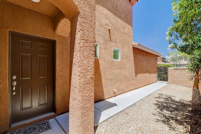 Building Photo - MARVELOUS 2 Story, 3 Bedroom Home with LOF...