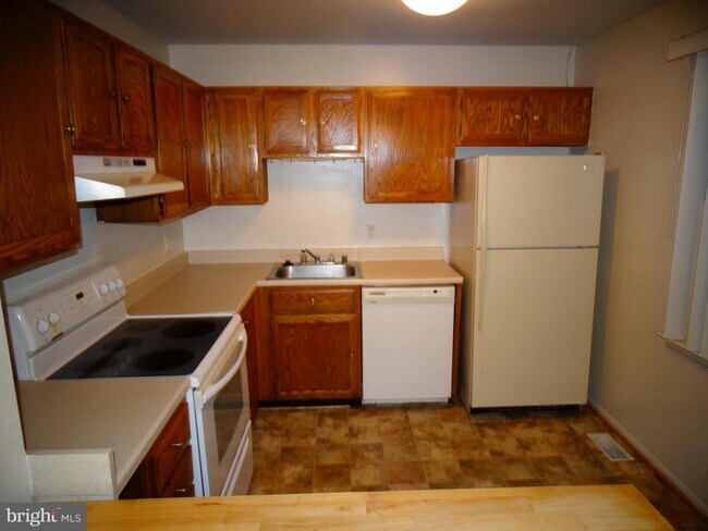 Foto del edificio - 2495 Vineyard Ln