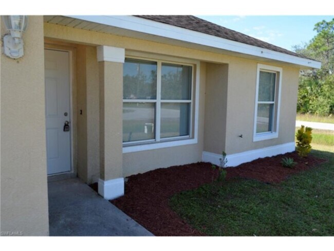 Building Photo - ANNUAL RENTAL - LEHIGH ACRES