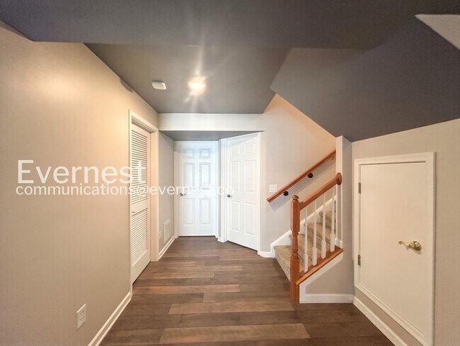 Building Photo - 7703 Porter House Dr