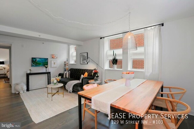 Foto del edificio - 129 W St NW