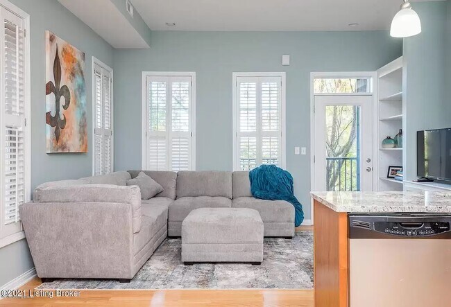 Foto del edificio - 9444 Norton Commons Blvd