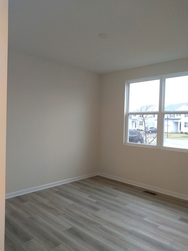 Foto del edificio - 410 Cottontail Ct