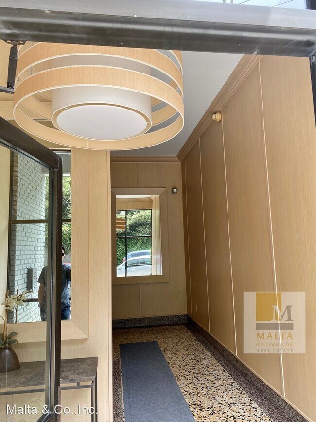 Foto del edificio - 545 Burnett Ave