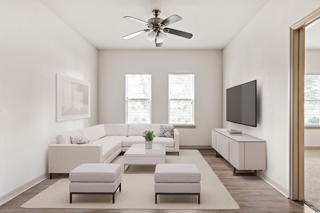 Building Photo - Lakeline at Bartram Park