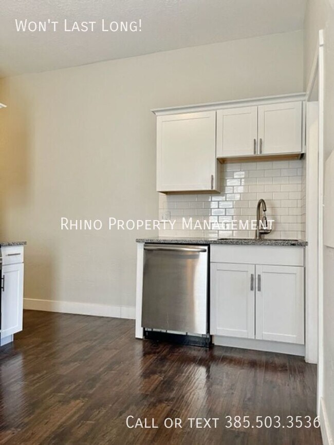 Building Photo - 576 N 400 W