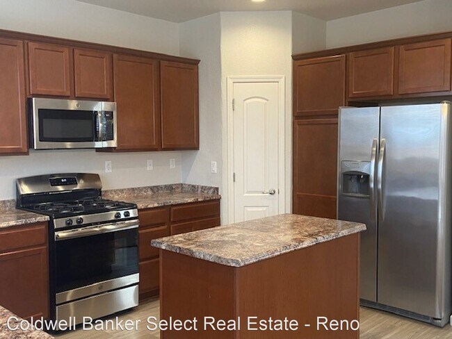 Building Photo - 3 br, 2 bath House - 230 Red Oak Dr
