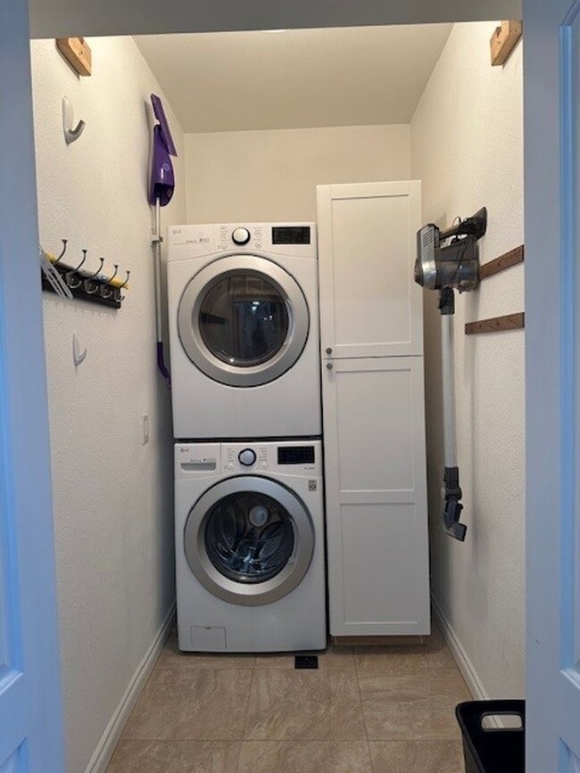 Foto del edificio - Ranch Style Duplex | Garage | Laundry Room...