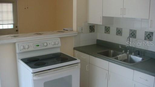 Foto del edificio - 3615 W Bay Ave