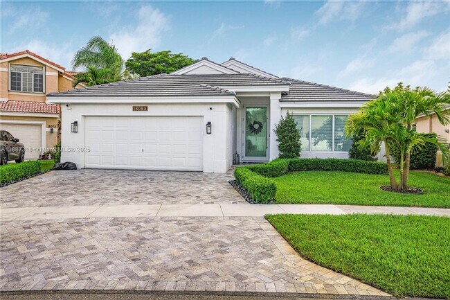 Foto del edificio - 18063 SW 13th St