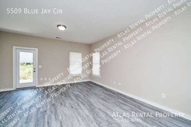 Foto del edificio - 5509 Blue Jay Cir