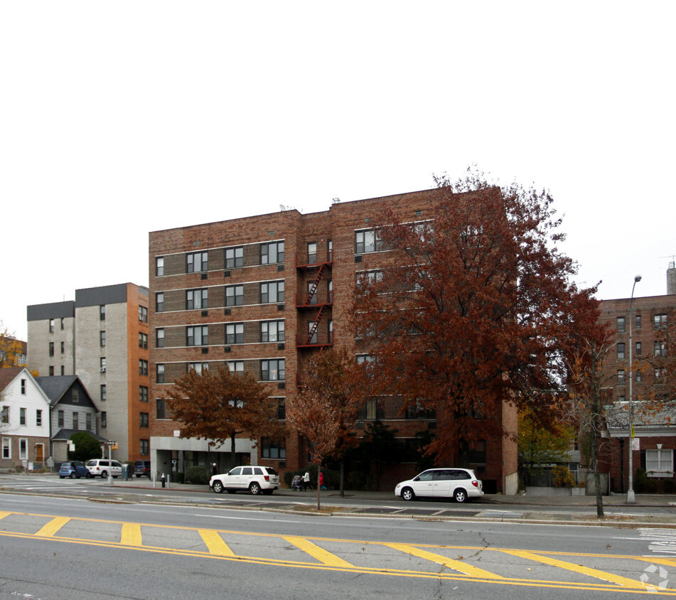 Building Photo - 3010 Grand Concourse