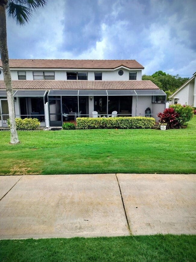 Foto del edificio - 551 Prestwick Cir