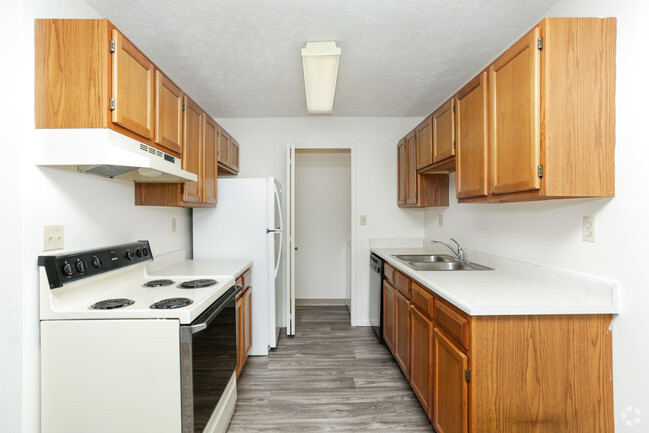 1HAB, 1BA_The Aaron_715 ft² - Ashton Lake Apartments