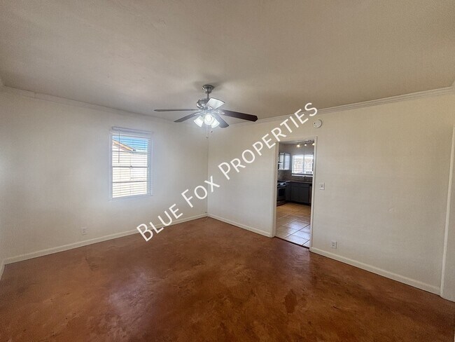 Foto del edificio - 925 E Adams St