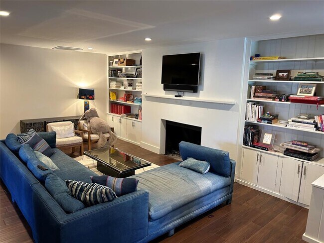 Foto del edificio - 3808 Bailey Lane