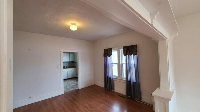 Building Photo - 545 Palmer Ave