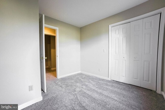 Foto del edificio - 17344 Potomac Sands Dr