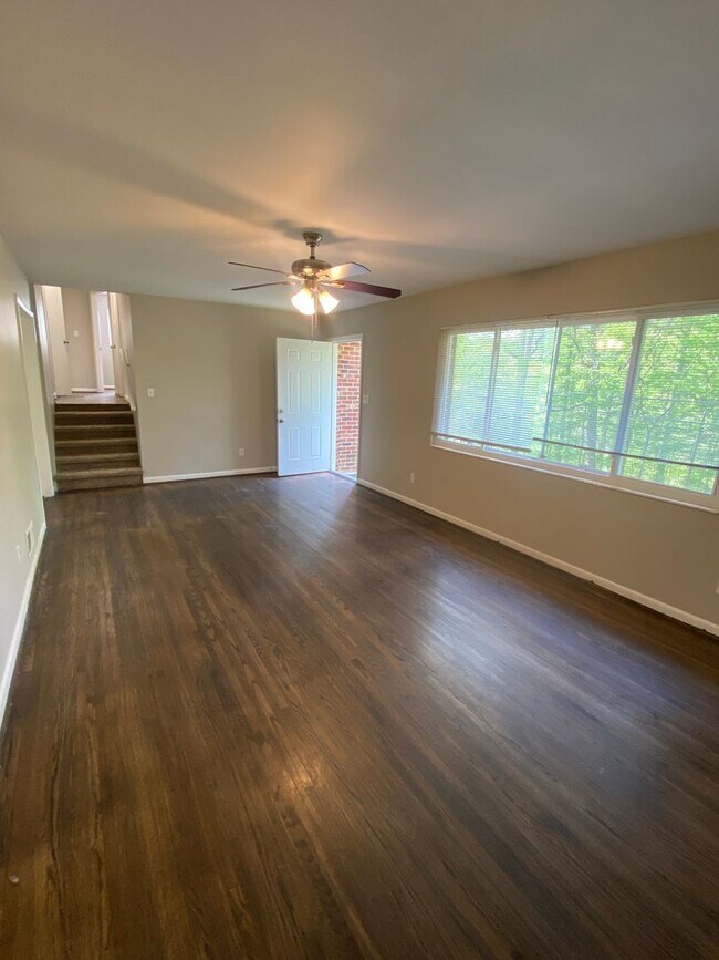 Foto del edificio - Beautiful 3BR Home – Comfort & Functionality