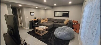 Building Photo - 2071 W 1100 N