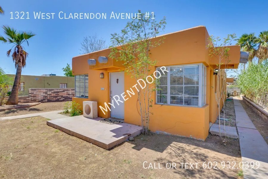 Primary Photo - Charming and Cozy 2-Bedroom Gem in Central...