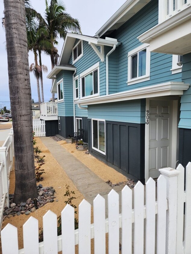 203205 Elm Ave Unit 205, Imperial Beach, CA 91932 Room for Rent in