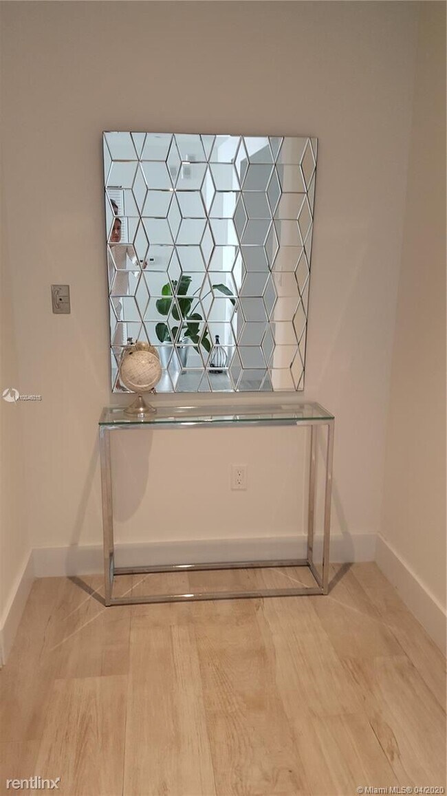 Building Photo - 3 br, 3 bath  - Bay House Miami Condo