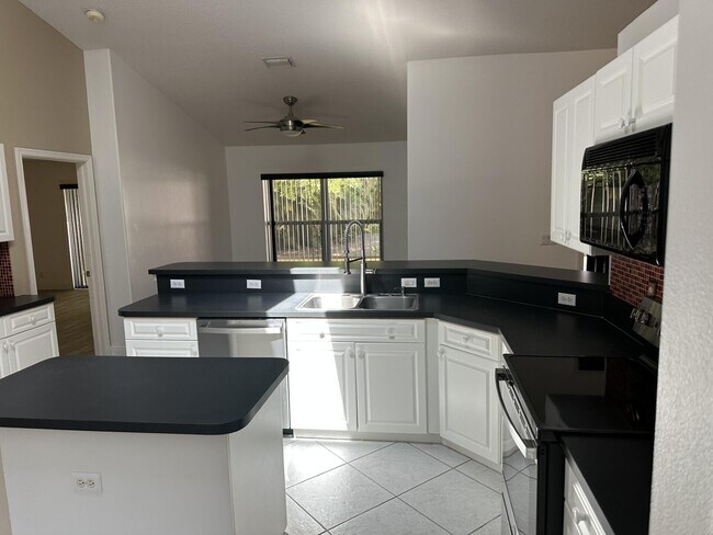 Foto del edificio - 12523 169th Ct N