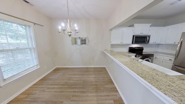 Building Photo - 3200 Selwyn Farms Ln